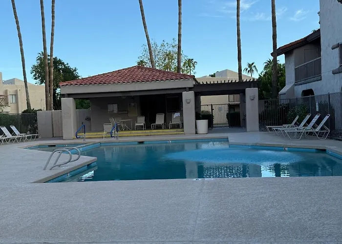 Desert Rose Apartment *
