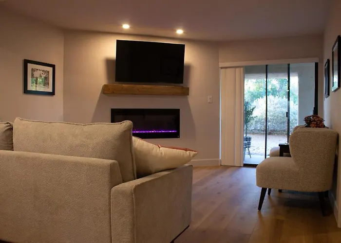 Desert Rose Apartment *